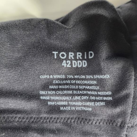Torrid Curve Body T-Shirt Lightly Lined Smooth Straight Back Bra Size 42DDD - Picture 3 of 5